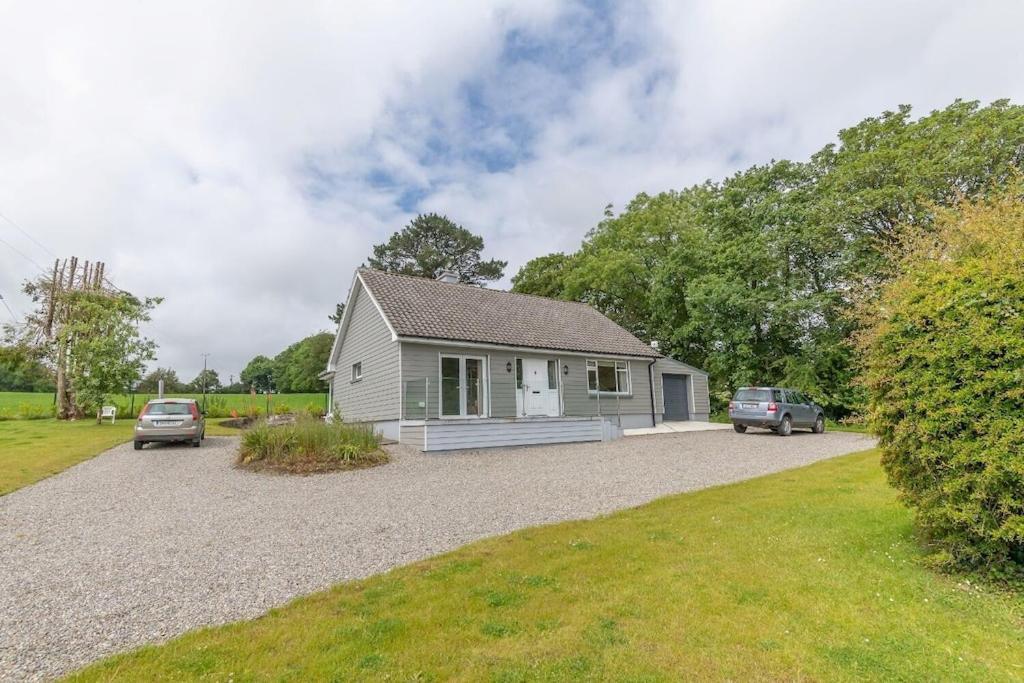 2 Bed Waterfront Property - Close To Courtmacsherry Корк Екстериор снимка
